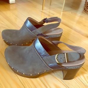 Dansko Delle Clog
